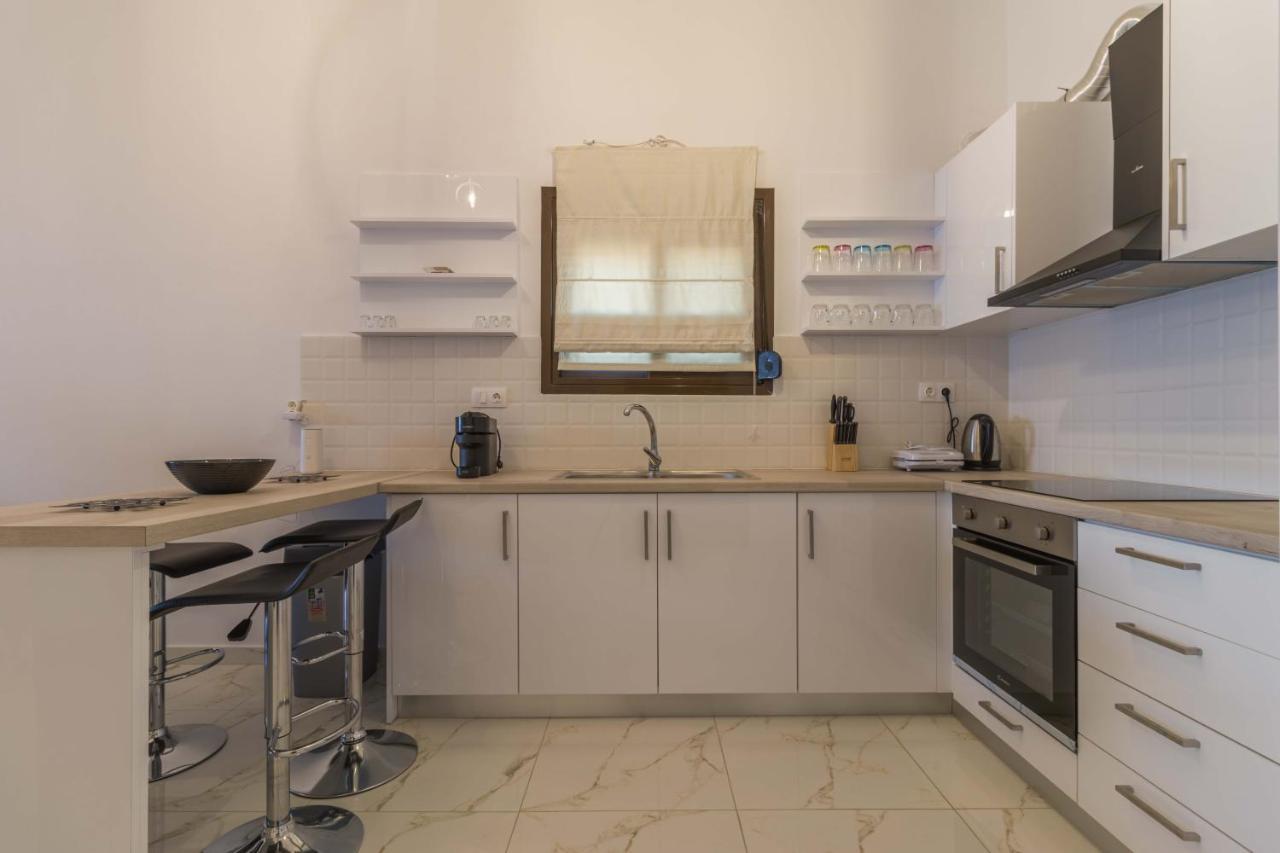 Seaside Serenity Suite In Loutra Като Алмири Екстериор снимка