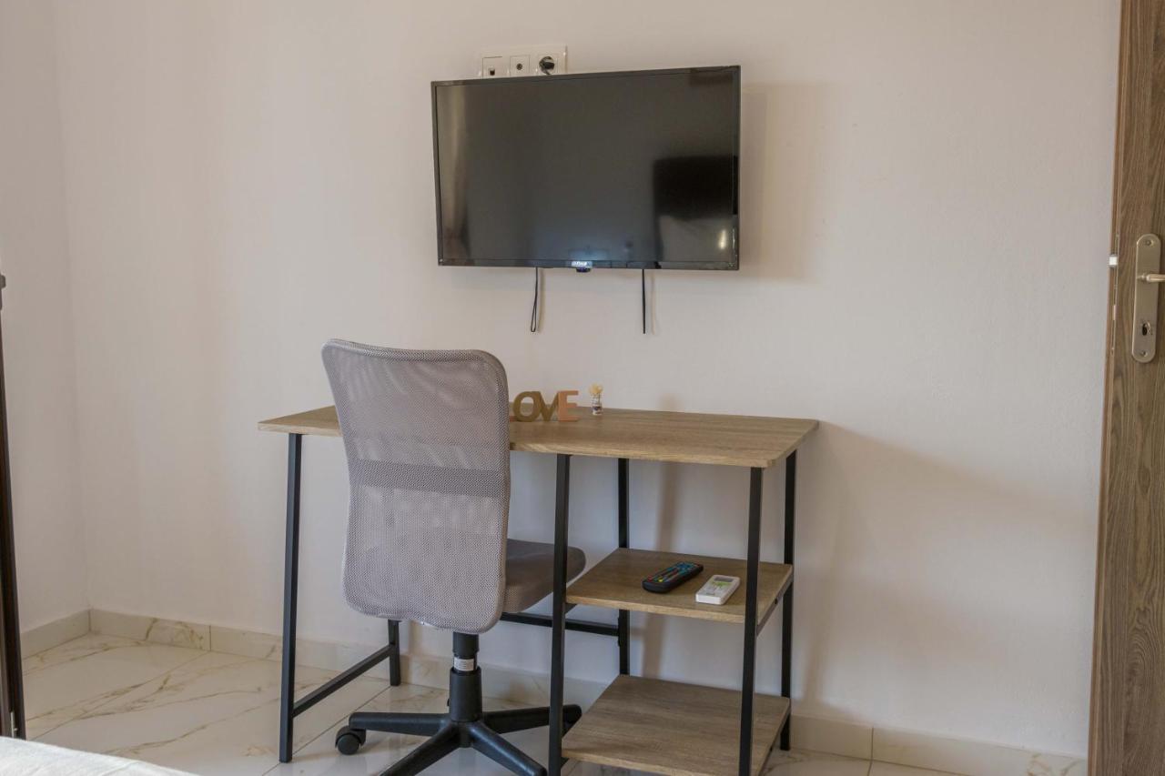 Seaside Serenity Suite In Loutra Като Алмири Екстериор снимка