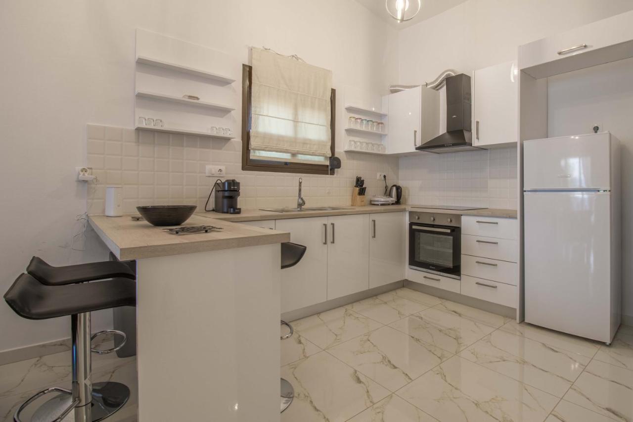 Seaside Serenity Suite In Loutra Като Алмири Екстериор снимка